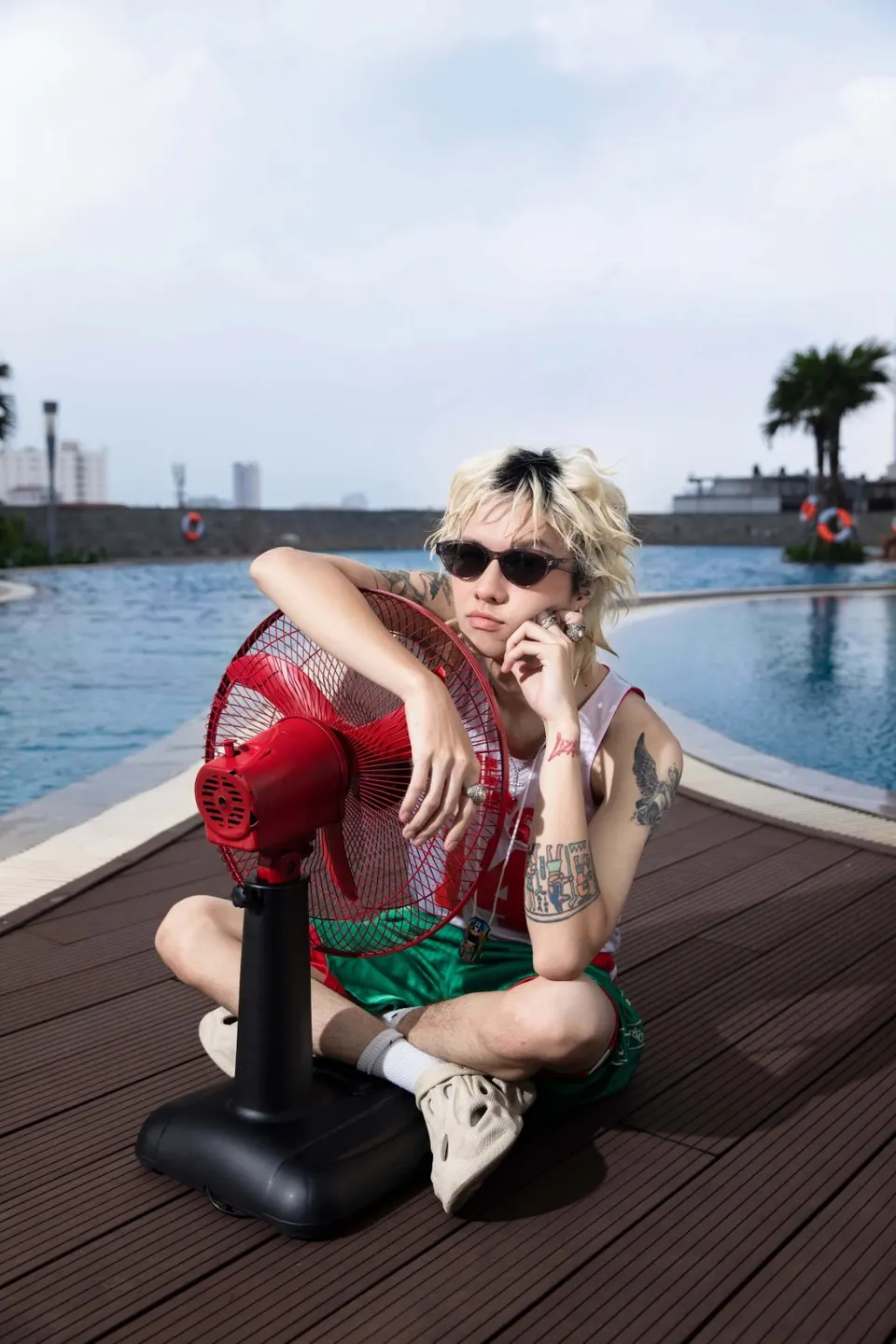 LOOKBOOK SUMMER 2024 RADIANT