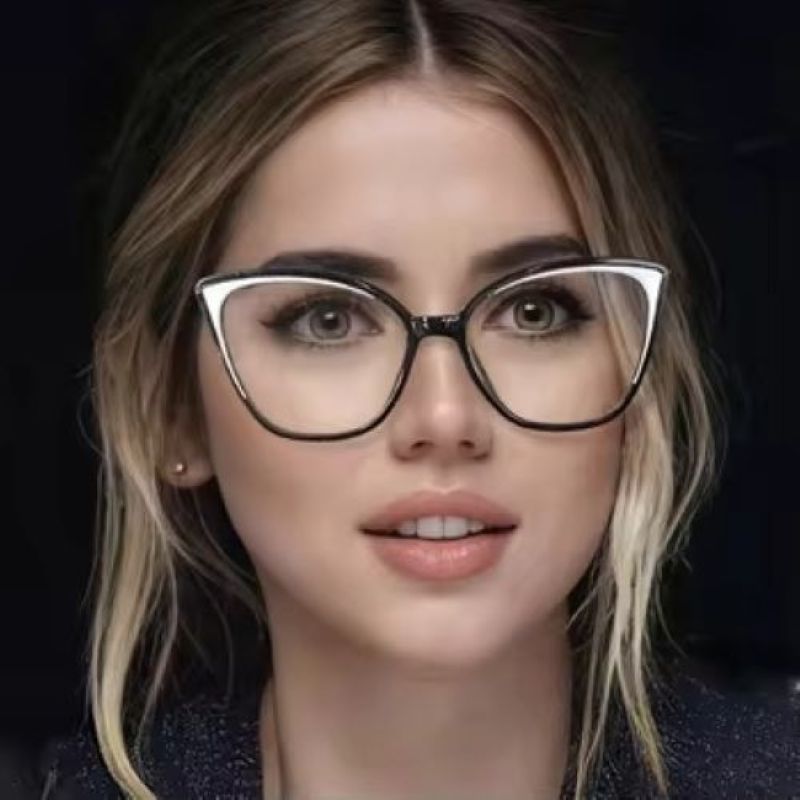 kính mắt mèo
